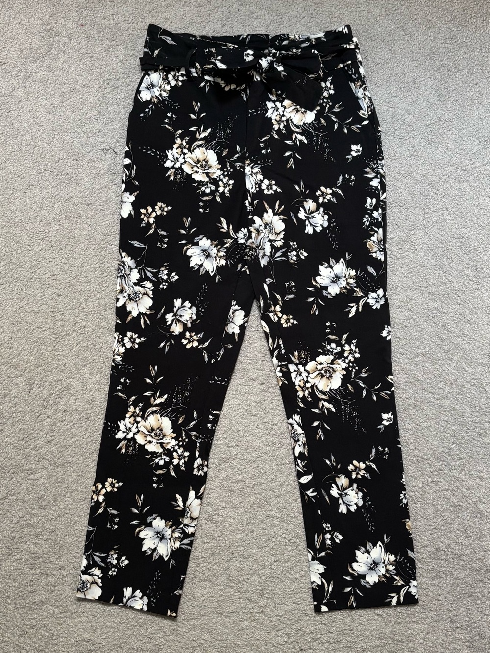 Jules & Leopold Black Floral Print Skinny Ankle Pants with Belt